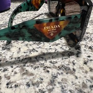 Prada Symbole tortoise & green